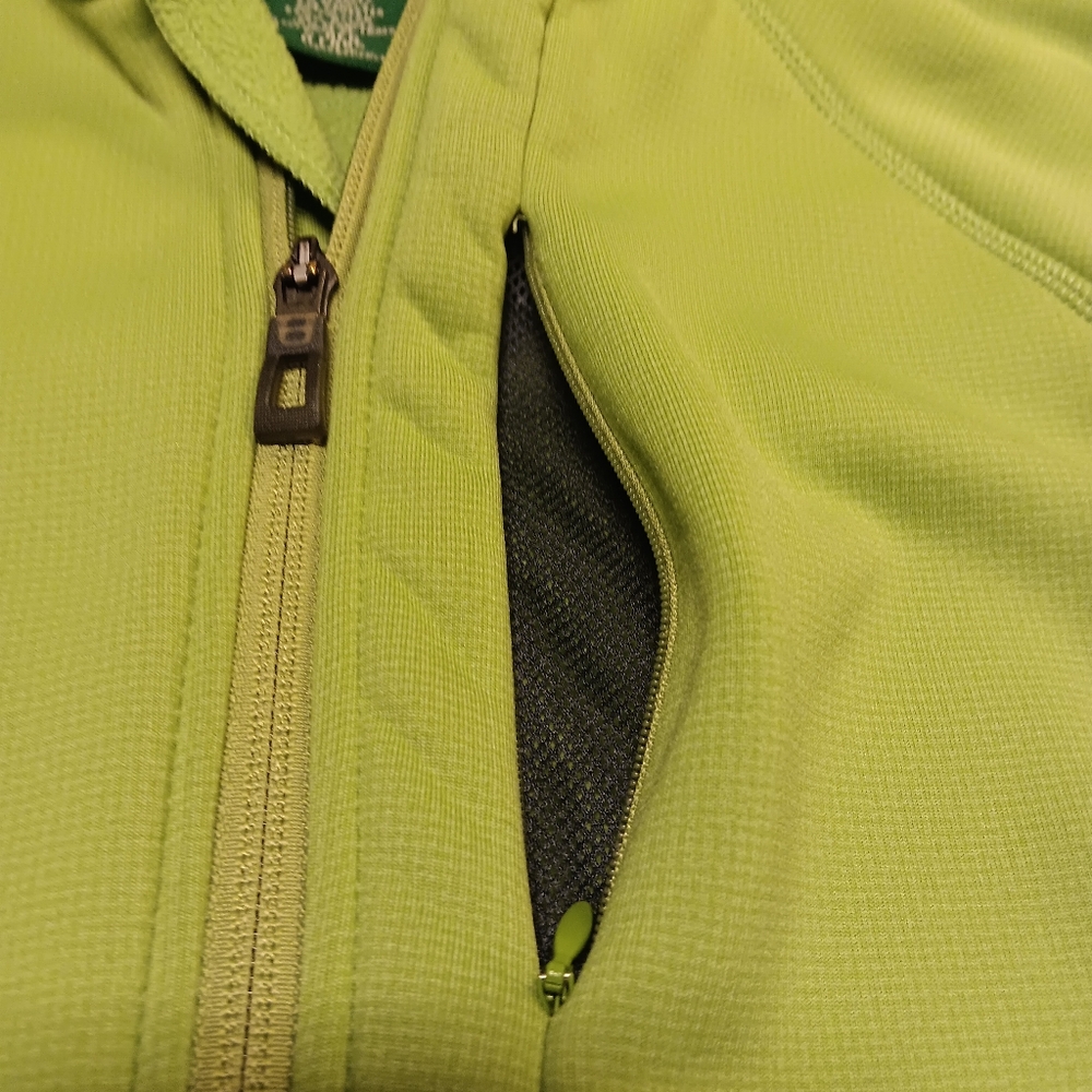 L.L. BEAN WOMEN'S SIZE SMALL LIME GREEN FRONT ZIPPER SIDE POCKET SWEATSHIRT. - Picture 5 of 8
